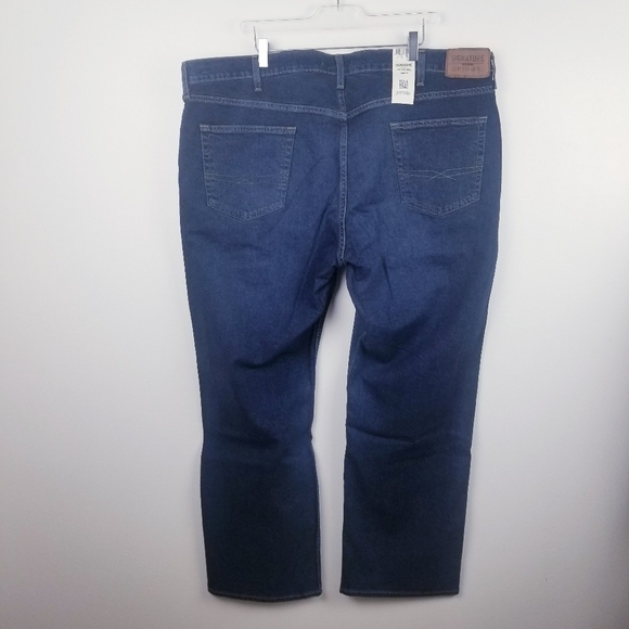 Signature Gold by Levi Strauss Relaxed Jeans NWT 44x30 - Picture 2 of 8